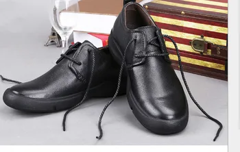 2 novos sapatos masculinos versão coreana da tendência ofmen casual sapatos respirável sapatos de sapatos masculinos Q2P36